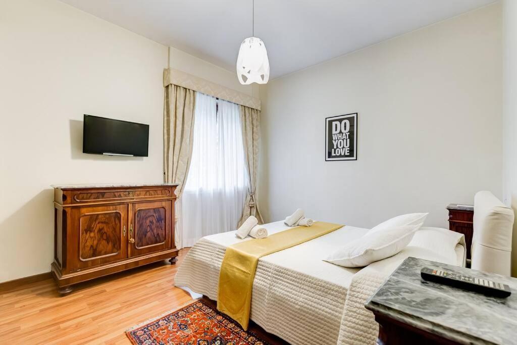 Exclusive Apartment In Eur Lake Rome Exterior photo