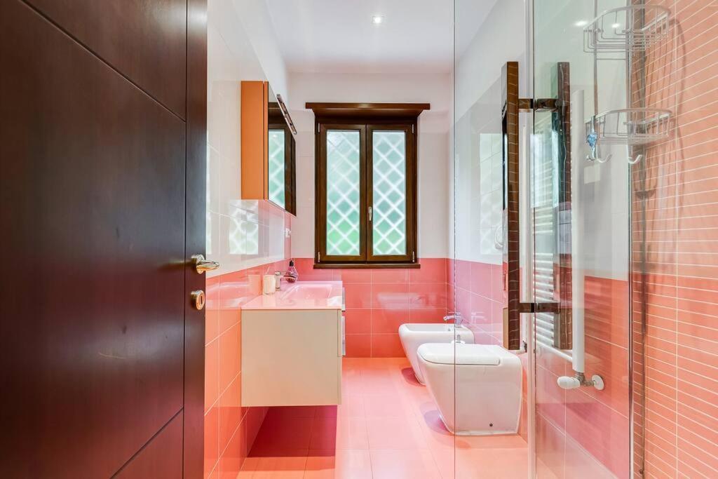 Exclusive Apartment In Eur Lake Rome Exterior photo