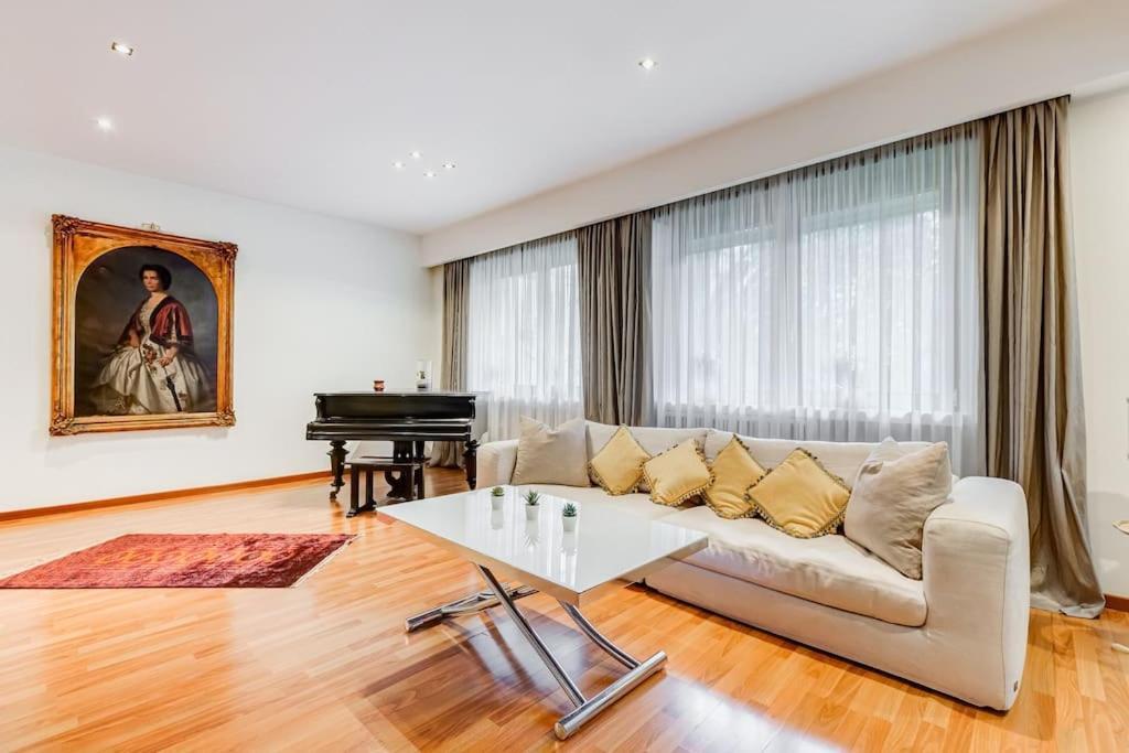 Exclusive Apartment In Eur Lake Rome Exterior photo