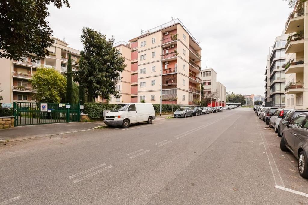 Exclusive Apartment In Eur Lake Rome Exterior photo