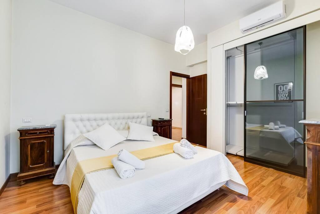Exclusive Apartment In Eur Lake Rome Exterior photo