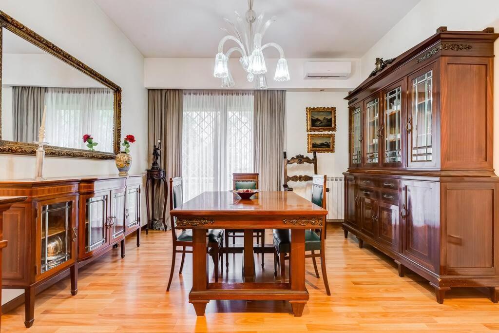 Exclusive Apartment In Eur Lake Rome Exterior photo